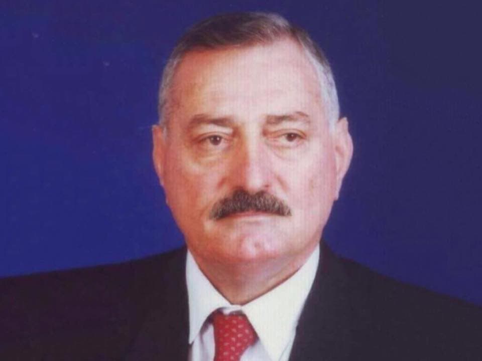 صورة موثقة للفريق الأول الركن هشام صباح الفخري
